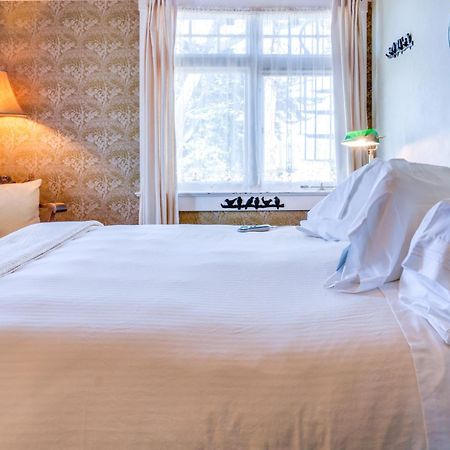 The Jabberwock Bed & Breakfast Monterey Pokoj fotografie