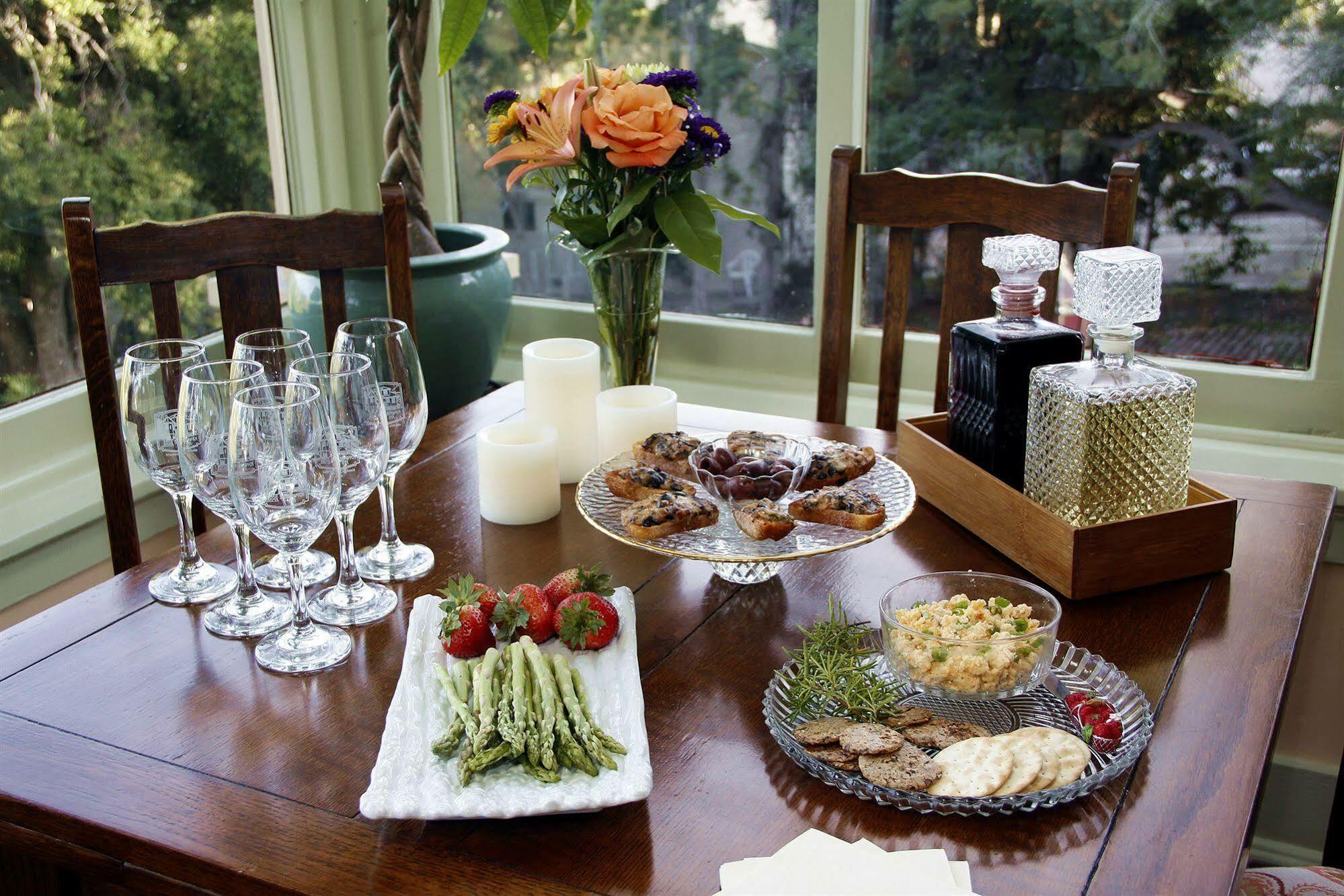 The Jabberwock Bed & Breakfast Monterey Exteriér fotografie