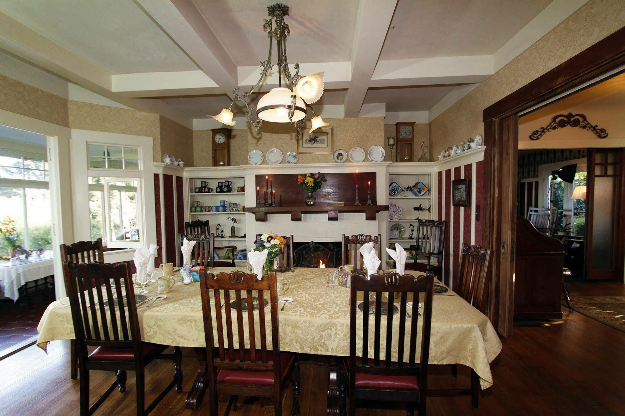 The Jabberwock Bed & Breakfast Monterey Exteriér fotografie